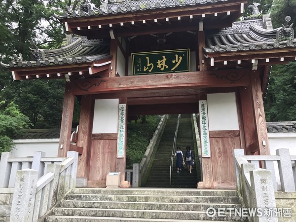 ▲日本群马县高崎-少林山达摩寺，是达摩不倒翁的故乡。（图／记者赖文萱摄）