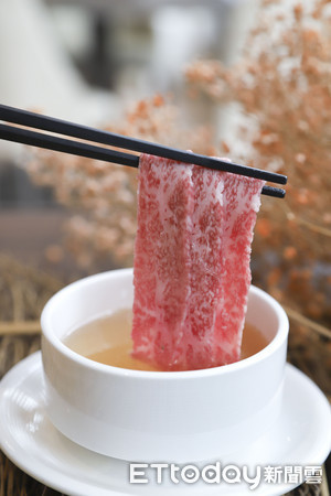 ▲大直典华的丰FOOD从11月16日至11月30日推出和牛套餐。（图／丰FOOD提供）