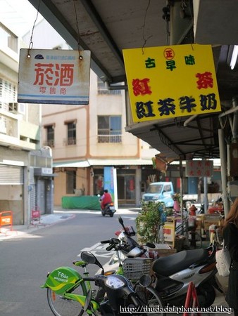大泉杂货店、传统饭团特制蛋饼专卖店。(图/三高Sir)