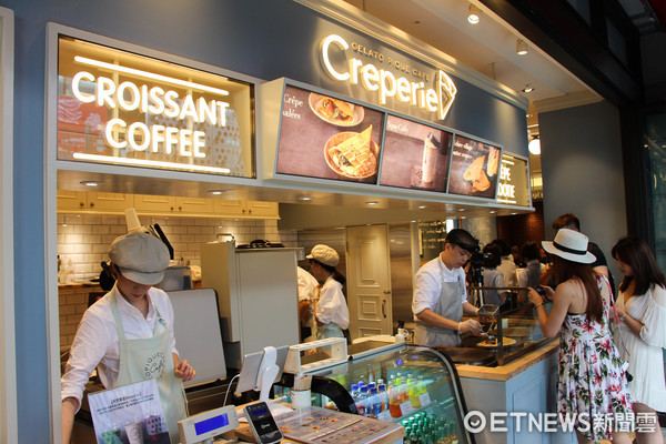 ▲东京必吃gelato pique cafe可丽饼开卖。(图/记者黄士原摄)