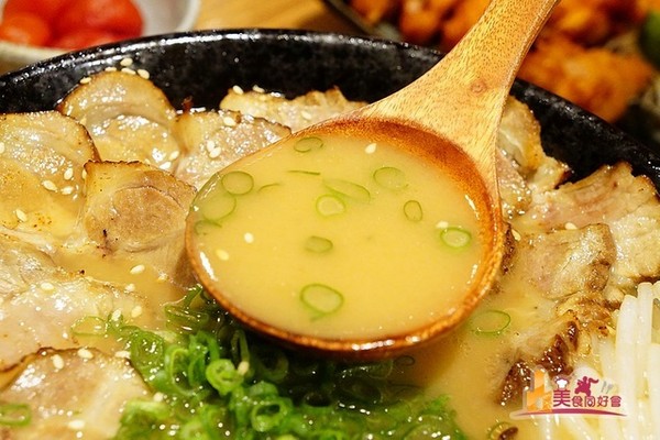 山本堂拉面。(图/影子)