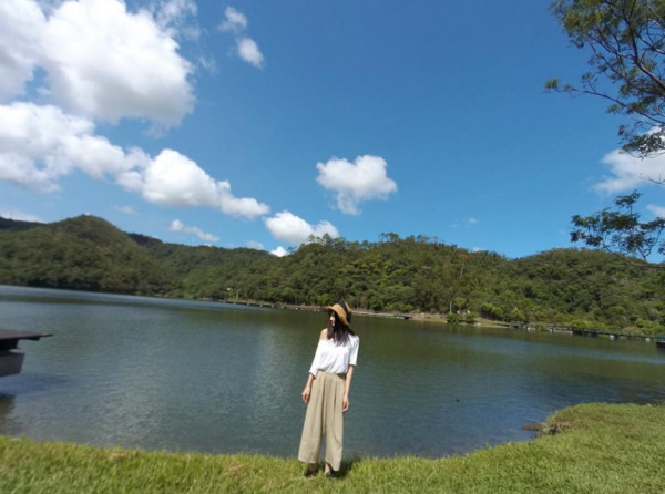 ▲宜兰龙潭湖。(图/IG@skianivy提供,请勿任意翻摄以免侵权)