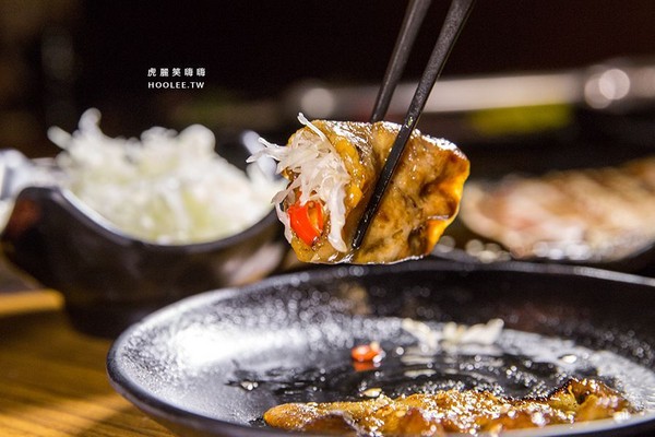 ▲万两炭火烧肉。（图／虎丽笑嗨嗨提供）