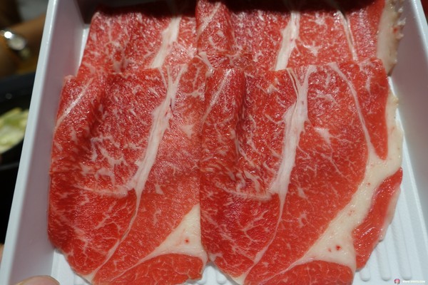 ▲桃园温野菜日式吃到饱涮涮锅。（图／Viviyu提供）