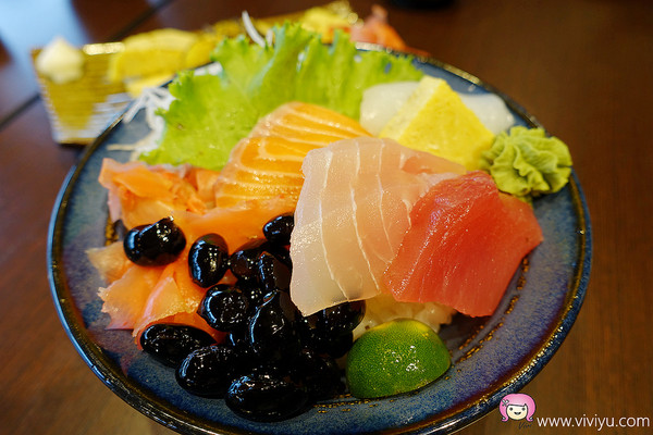 ▲贺田居食屋。（图／Viviyu）