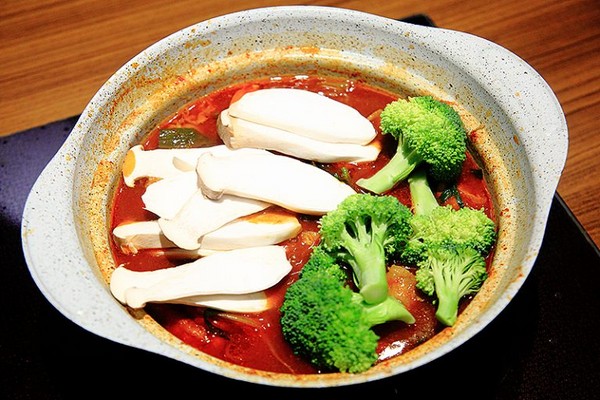 ▲から锅 Akakara ATT2号店。(图/萍子提供)