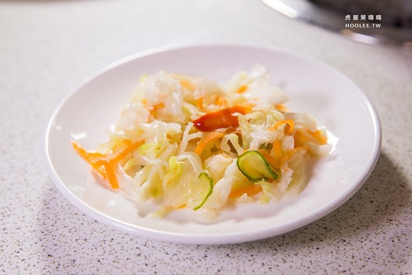鲨嗑海鲜锅物。(图/虎丽笑嗨嗨)