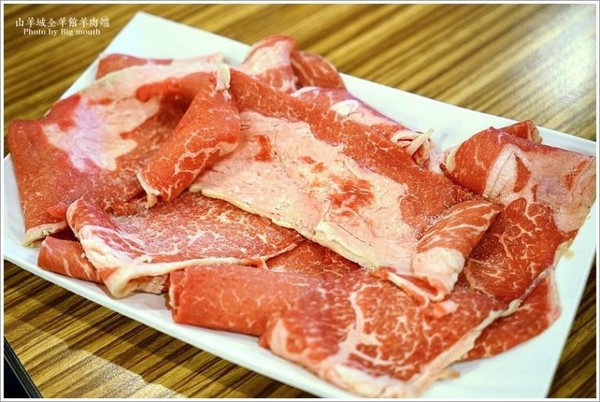 ▲新北市 山羊成全羊馆羊肉炉(中和莒光店)。（图／大口提供）
