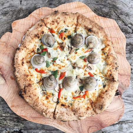▲Luau 0?Pizza 柴寮披萨。（图／IG@tomato820828提供，请勿随意翻拍，以免侵权。）
