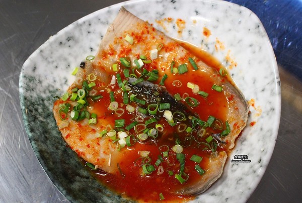 ▲台南一允堂海鲜粥,满满新鲜海鲜配料。(图/台南先生提供)