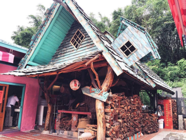 ▲Luau 0?Pizza 柴寮披萨。（图／IG@tomato820828提供，请勿随意翻拍，以免侵权。）