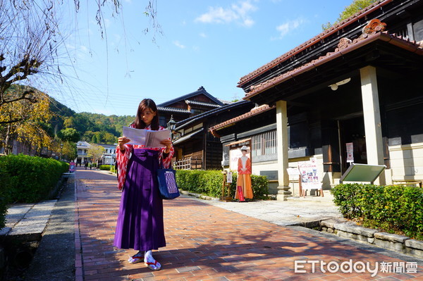 ▲日本名古屋明治村博物馆,换上复古衣着穿梭时空。(图/记者赖文萱摄)