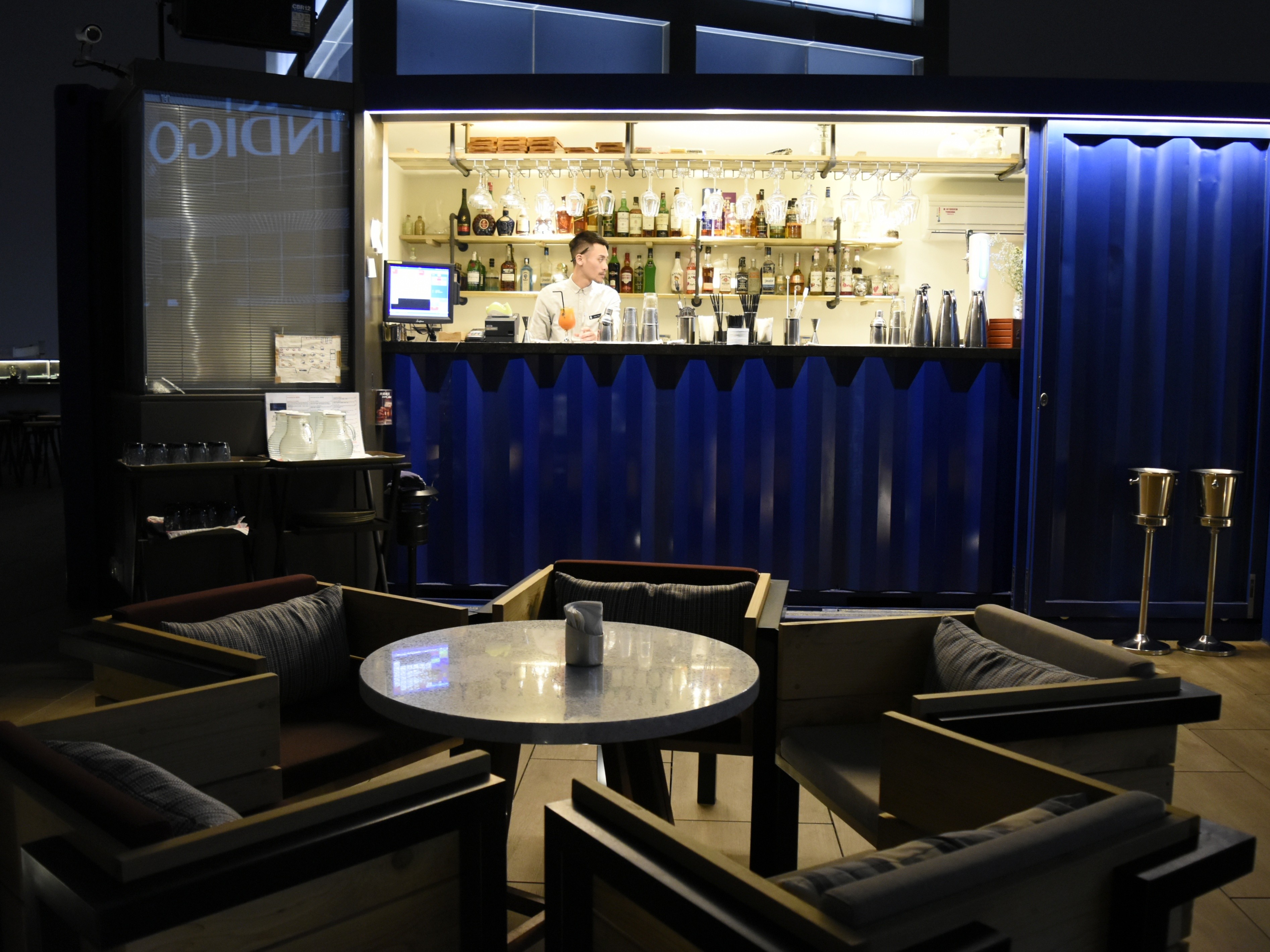 ▲英迪格酒店,高雄高空酒吧,(图/记者陈涵茵摄)
