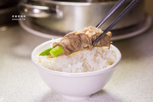 鲨嗑海鲜锅物。(图/虎丽笑嗨嗨)