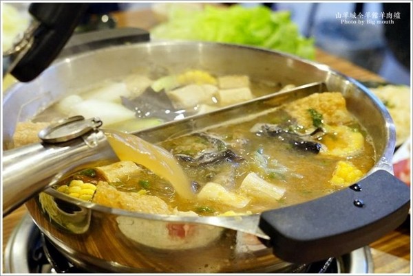 ▲新北市 山羊成全羊馆羊肉炉(中和莒光店)。（图／大口提供）