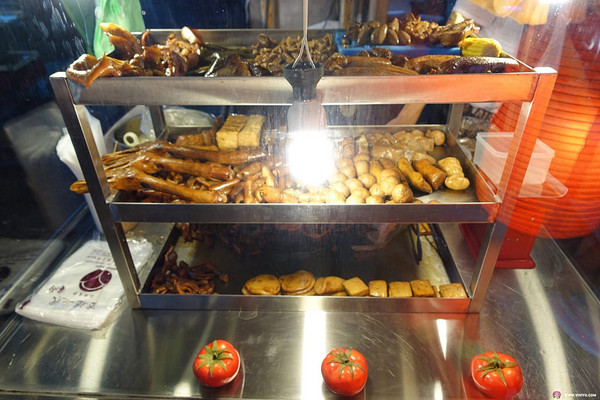 ▲新竹都城隍庙口美食。（图／Viviyu提供）