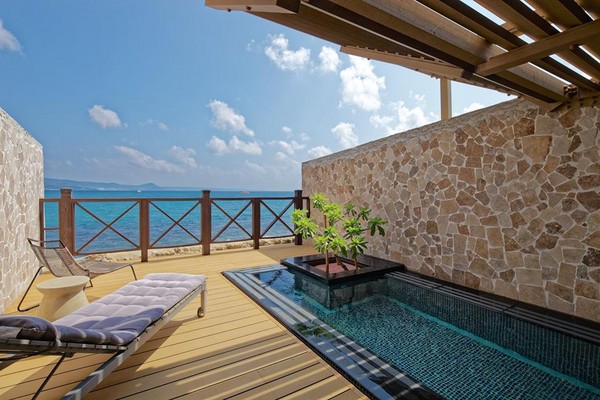 ▲永丰栈后壁湖畔。(图/翻摄自永丰栈后壁湖畔 Tempus Resort Kenting粉丝专页)
