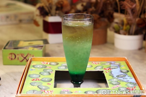▲懒日子桌游店推出“脱鲁套餐”。(图/记者华少甫摄)