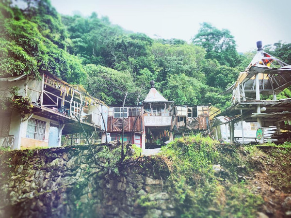 ▲新竹李栋山、李栋山庄、李栋山古堡。(图/IG@asazaqas提供)