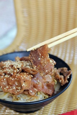 ▲小福袋著走美食。(图/爱比妞提供)