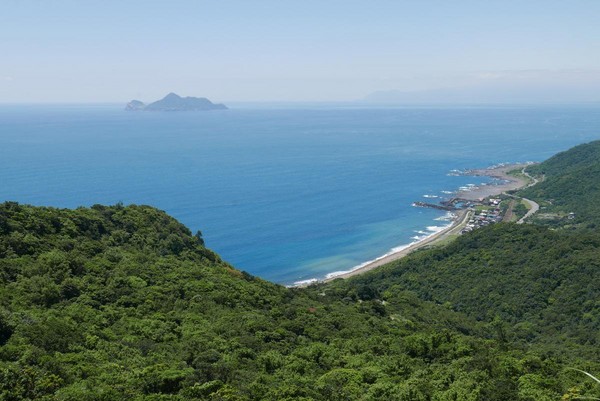 不止登高望海 还能与牛牛野餐