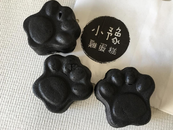 ▲小豫竹炭鸡蛋糕,编辑修改版的照片仅限一次使用。(图/IG@chang__2015提供,请勿任意翻摄)
