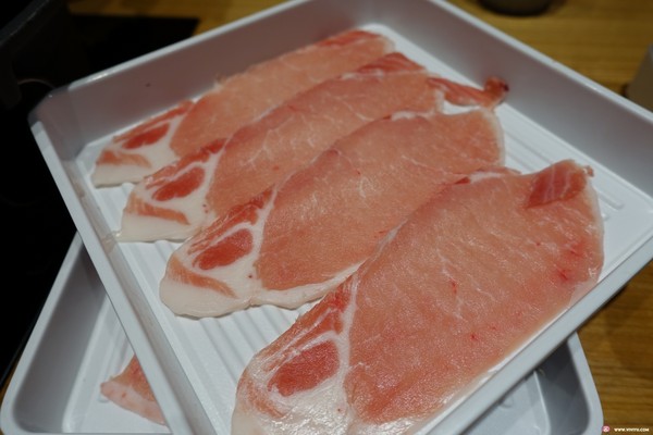 ▲桃园温野菜日式吃到饱涮涮锅。（图／Viviyu提供）