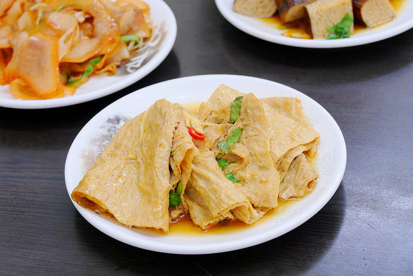 山西蕃茄牛肉刀削面。(图/橘子狗爱吃糖)