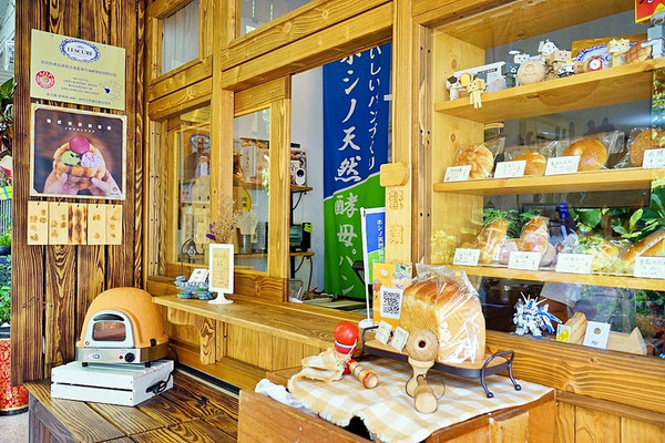 ▲台中 柳川や.柳川彩绘面包店。(图/Mimi韩提供)