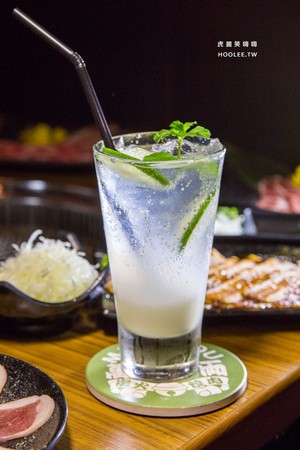 ▲万两炭火烧肉。（图／虎丽笑嗨嗨提供）