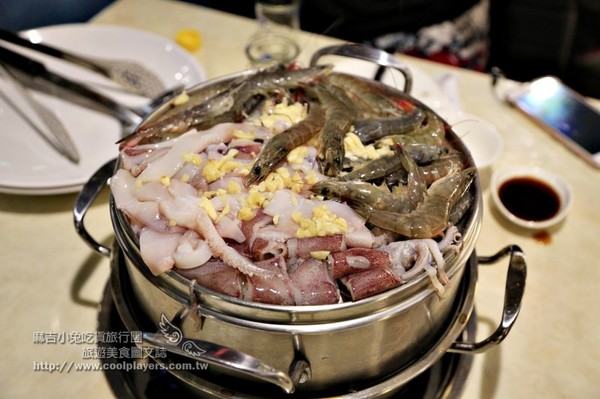 ▲板桥【蒸天下】蒸气火锅海鲜餐厅。（图／麻吉小兔提供）