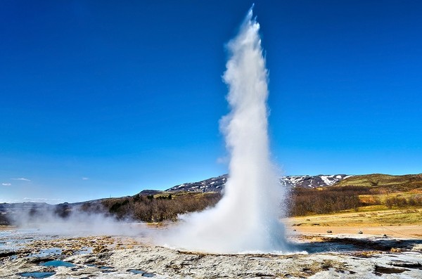 ▲入住玻璃屋、乘坐驯鹿雪橇展开一场北欧极光之旅。(图/巨匠旅游、shutterstock提供)