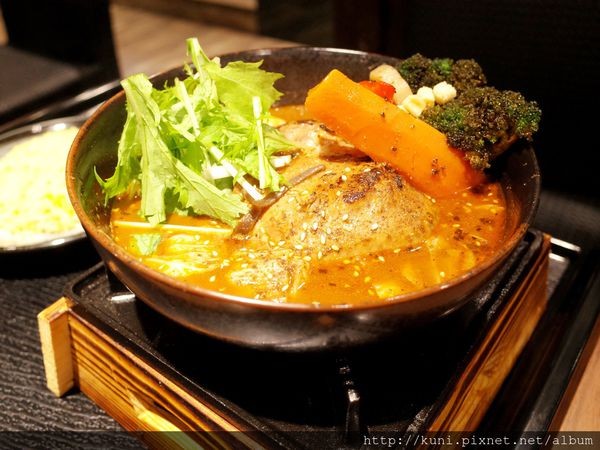 ▲GARAKU汤咖喱台北信义店。(图/kuni提供)