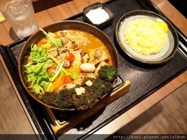 ▲GARAKU汤咖喱台北信义店。(图/kuni提供)