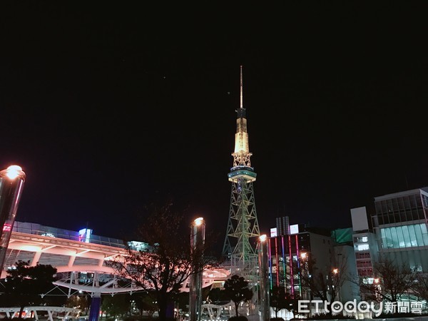 ▲名古屋电视塔、绿洲21水之宇宙船。(图/记者赖文萱摄)