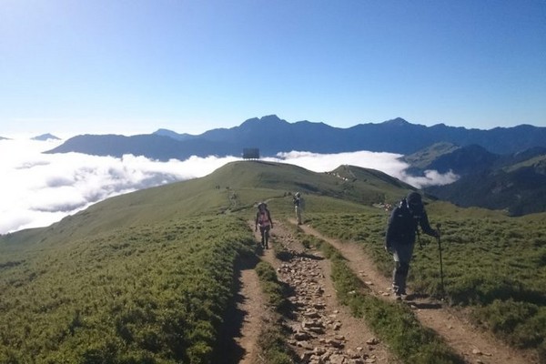 ▲台中近郊户外景点Top5户外露营登山秘境。(图/Tripbaa提供)