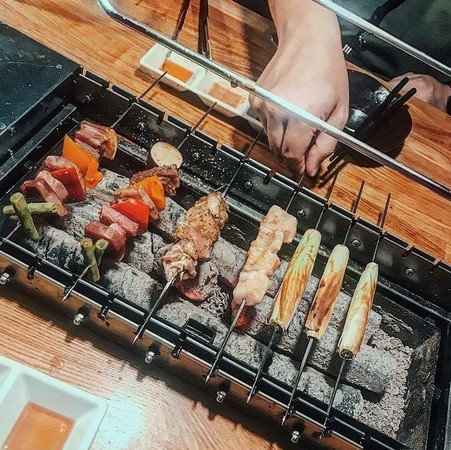 ▲非常方便的烧烤方式是最近许多人聚餐的首选。(图/IG@ imjoni1210提供,请勿任意翻摄以免侵权)https://www.instagram.com/imjoni1210/