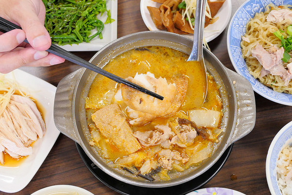 台中 ?味轩火鸡肉饭。(图/橘子狗提供)