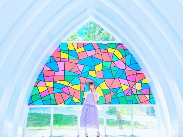 ��̨������ ��ɫ������á���ͼ��IG@zora.taiwan�ṩ���������ⷭ��������Ȩ��