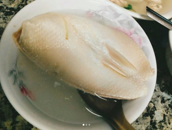 ▲阿财虱目鱼。(图/IG@hocchee_提供,请勿随意翻拍,以免侵权。)