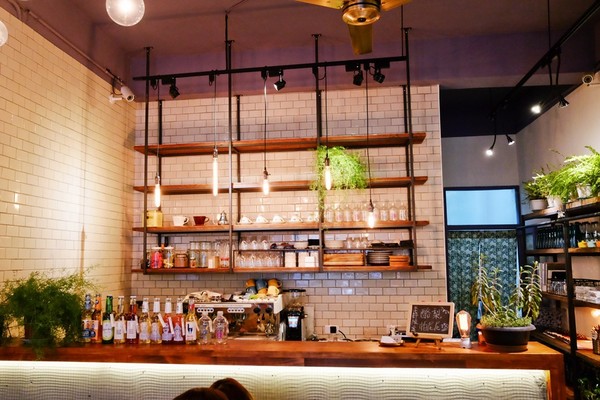 �����ԣ�ʳ�� Enchanted caf&eacute;����ͼ��Sean�ṩ��
