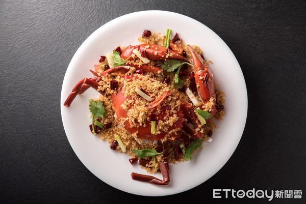 ▲名人坊冬季新菜─避风塘大沙公。(图/汉来美食提供)