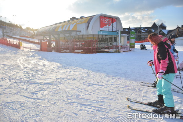 ▲%己??018平昌冬奥滑雪赛场InterContinental Alpensia Pyeongchang Resort阿尔帕西亚洲际度假酒店的初阶练习场。(图/记者李姿仪摄)