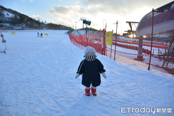 ▲%己??018平昌冬奥滑雪赛场InterContinental Alpensia Pyeongchang Resort阿尔帕西亚洲际度假酒店的初阶练习场。(图/记者李姿仪摄)
