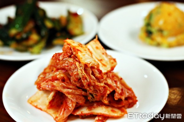 ▲四学士牛肉面餐点。(图/记者华少甫摄)
