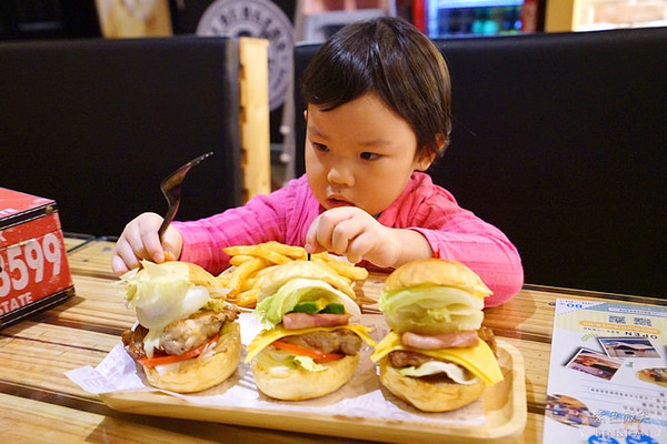 ▲宜兰J.J burgers 美式汉堡。(图/紫色微笑提供)