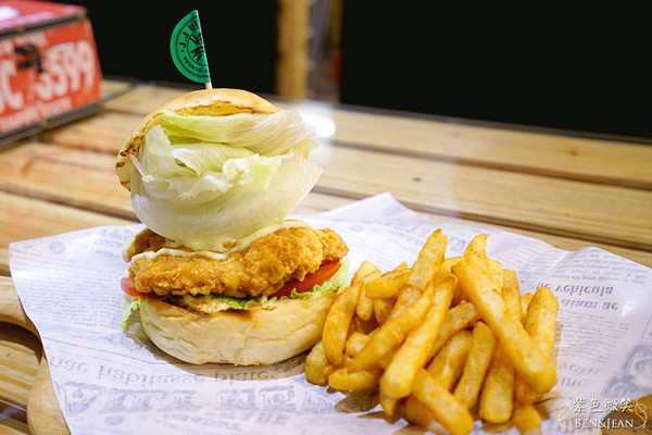 ▲宜兰J.J burgers 美式汉堡。(图/紫色微笑提供)