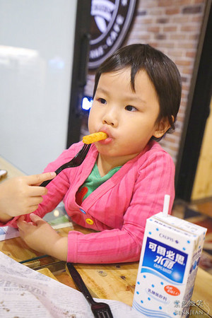 ▲宜兰J.J burgers 美式汉堡。(图/紫色微笑提供)