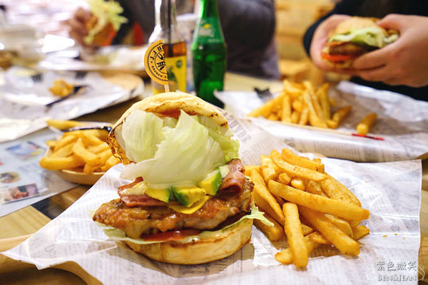▲宜兰J.J burgers 美式汉堡。(图/紫色微笑提供)