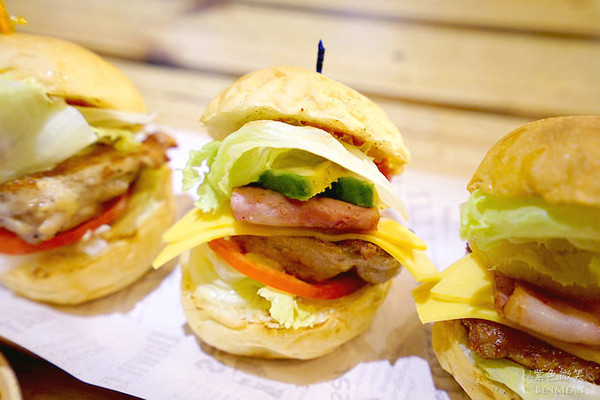 ▲宜兰J.J burgers 美式汉堡。(图/紫色微笑提供)